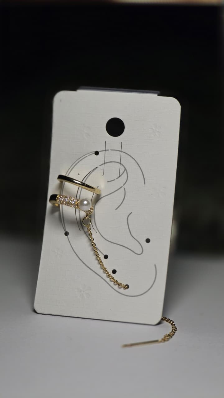 Luna Pearl Chain Ear Cuff
